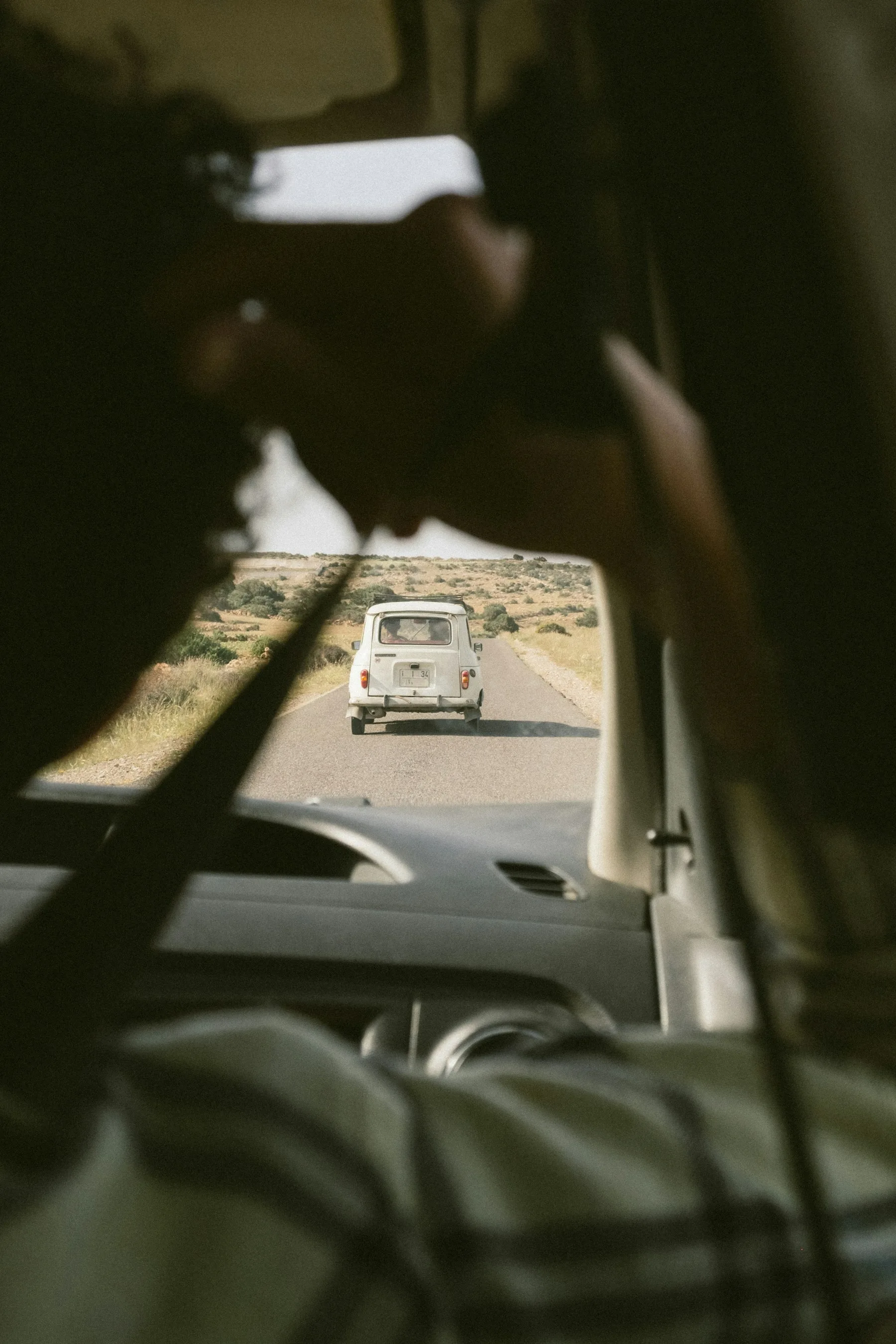 Vue depuis une voiture sur une route près d’Essaouira