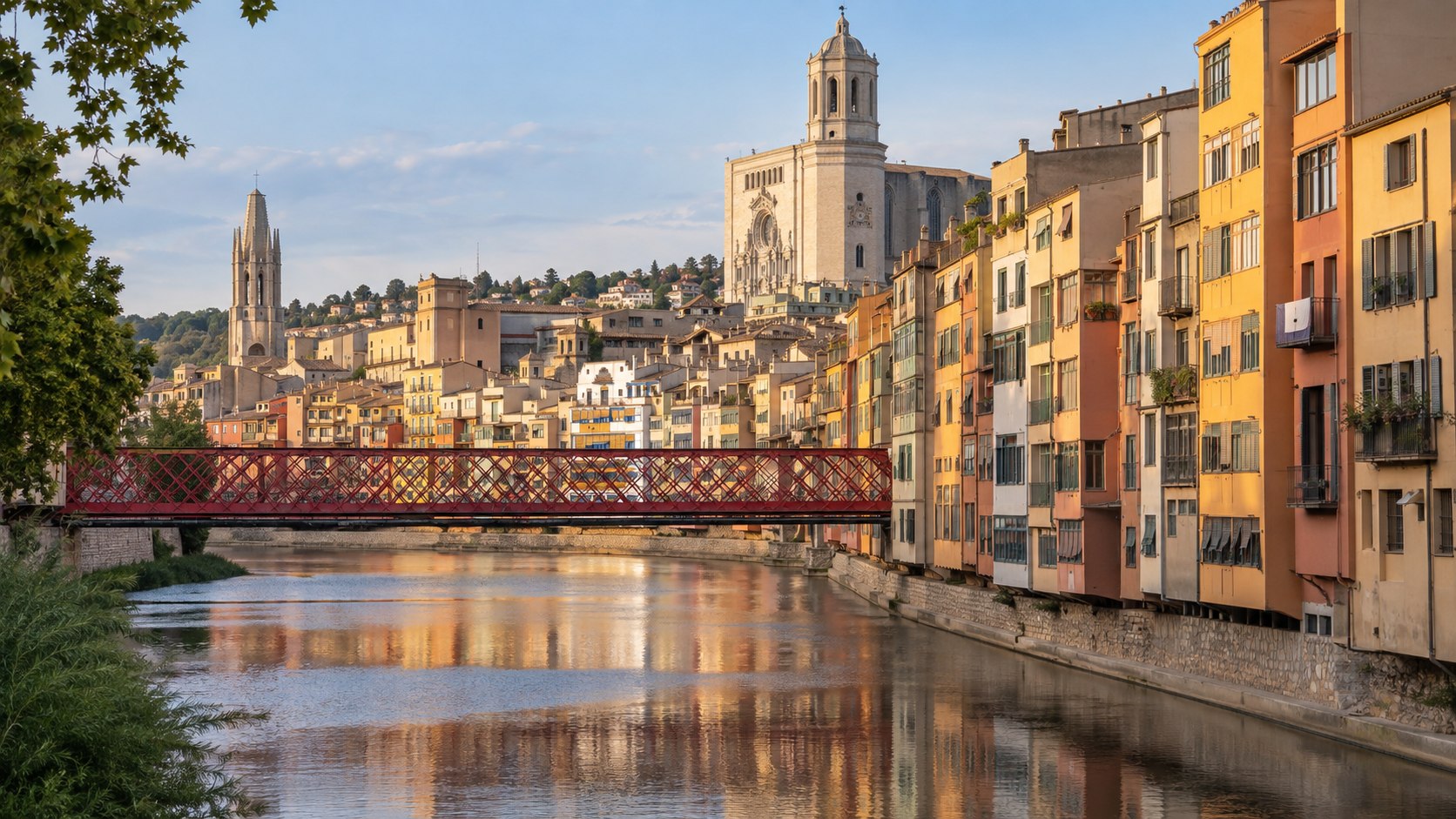 Maisons colorées de l’Onyar et vieille ville de Gérone